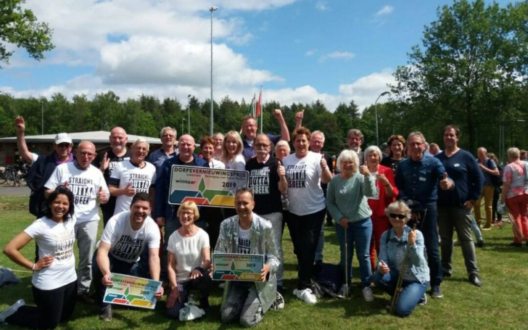 “HET WINNEN VAN DE DORPSVERNIEUWINGSPRIJS IS DE KROON OP ALLE MOOIE PROJECTEN DIE WE DE AFGELOPEN 10 JAAR HEBBEN OPGEPAKT”